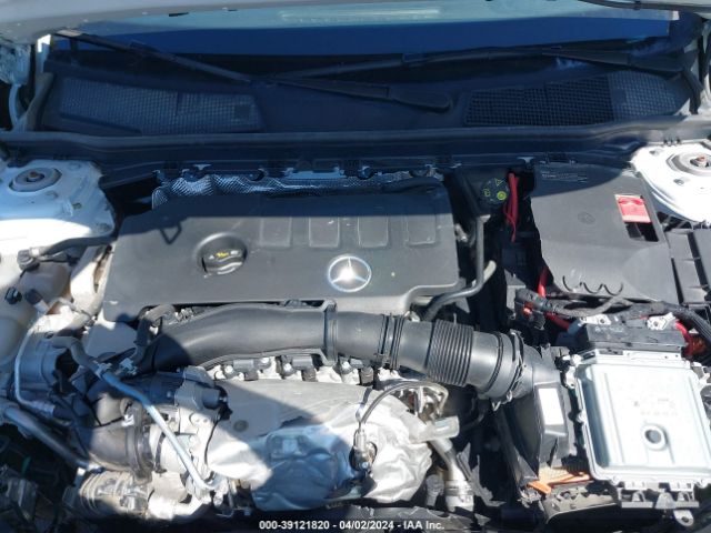 Photo 9 VIN: W1K3G4FB2MJ313940 - MERCEDES-BENZ A 220 