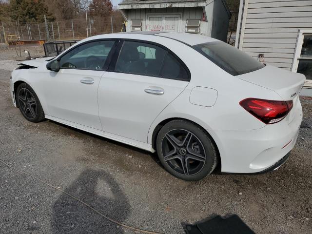 Photo 1 VIN: W1K3G4FB3NJ367409 - MERCEDES-BENZ A-CLASS 