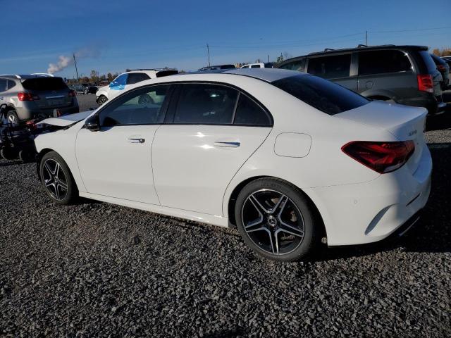 Photo 1 VIN: W1K3G4FB6NJ374287 - MERCEDES-BENZ A 220 4MAT 