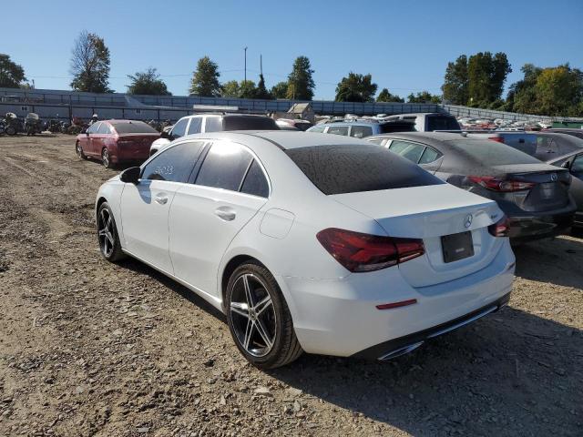 Photo 2 VIN: W1K3G4FB8MJ315823 - MERCEDES-BENZ A 220 4MAT 