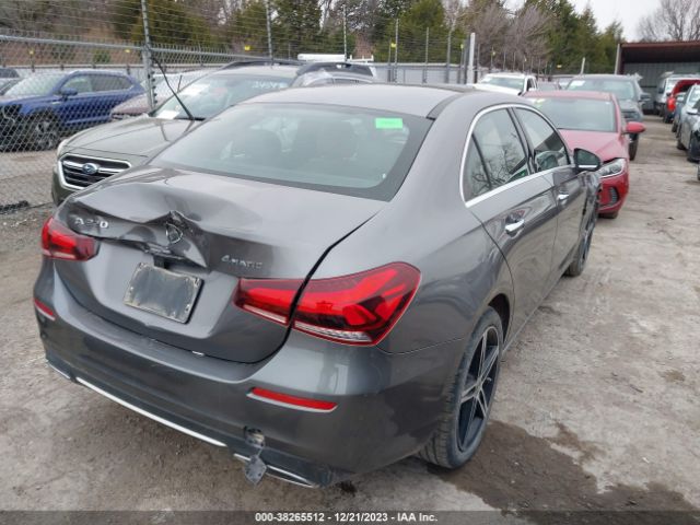 Photo 3 VIN: W1K3G4FB8NJ325155 - MERCEDES-BENZ A 220 