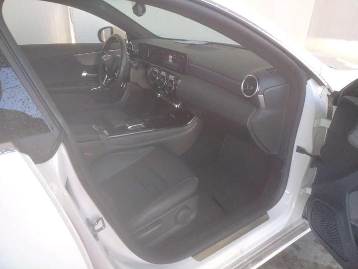 Photo 1 VIN: W1K5J1CB4PN370649 - MERCEDES-BENZ CLA 