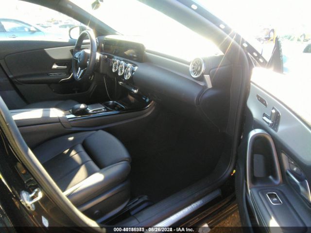 Photo 4 VIN: W1K5J4GB3NN250253 - MERCEDES-BENZ CLA-CLASS 