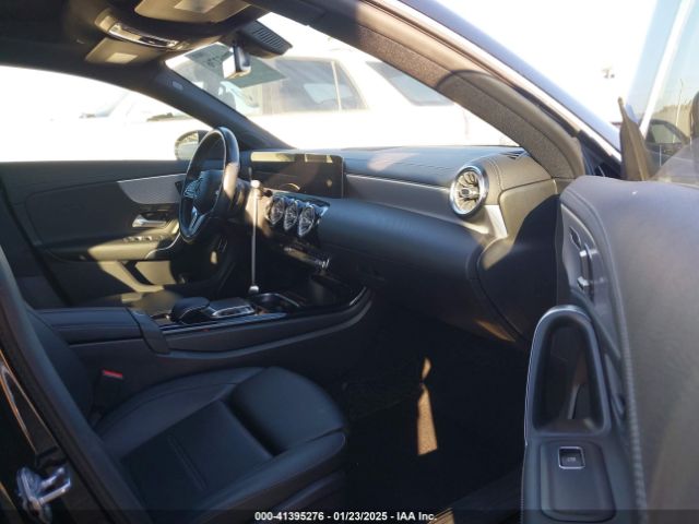 Photo 4 VIN: W1K5J4GB8LN124242 - MERCEDES-BENZ CLA-CLASS 
