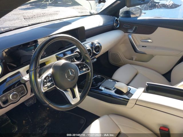 Photo 4 VIN: W1K5J4HBXLN082512 - MERCEDES-BENZ CLA 250 