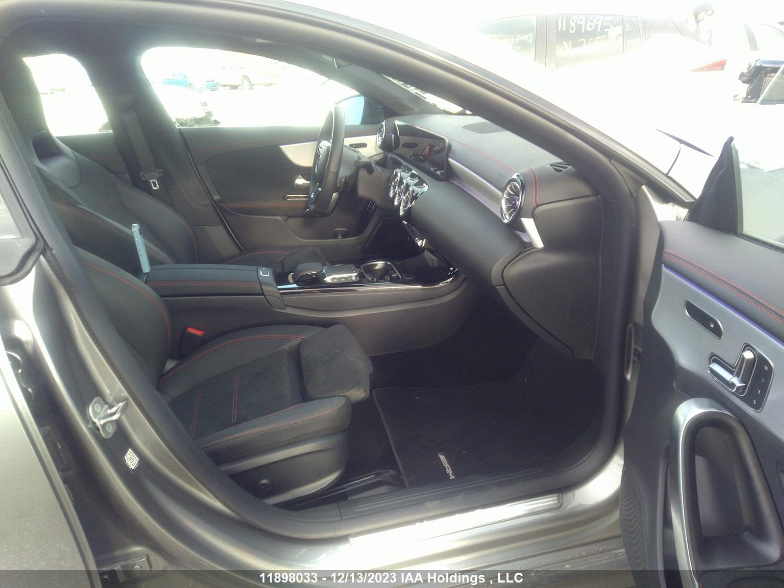 Photo 4 VIN: W1K5J4HBXPN409352 - MERCEDES-BENZ CLA-KLASSE 