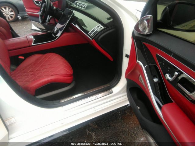 Photo 4 VIN: W1K6G7GB8NA106502 - MERCEDES-BENZ S 580 