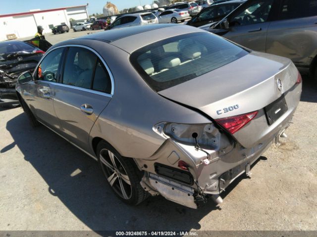 Photo 2 VIN: W1KAF4GB3NR047534 - MERCEDES-BENZ C 300 