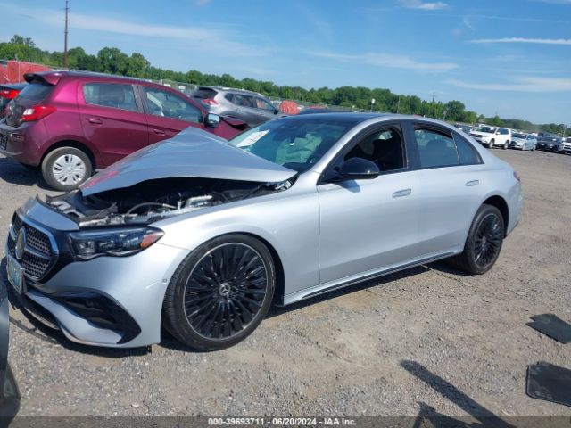 Photo 1 VIN: W1KLF4HB2RA012186 - MERCEDES-BENZ E-CLASS 