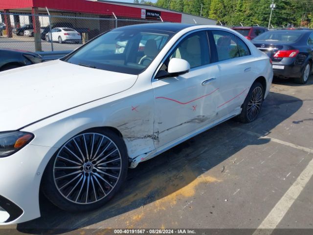 Photo 5 VIN: W1KLF4HB8RA008661 - MERCEDES-BENZ E-CLASS 