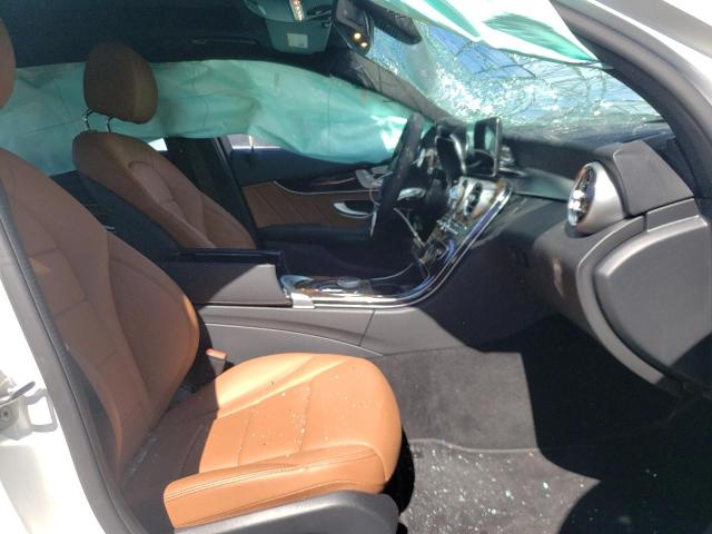 Photo 4 VIN: W1KWF8DB0MR613438 - MERCEDES-BENZ C 300 