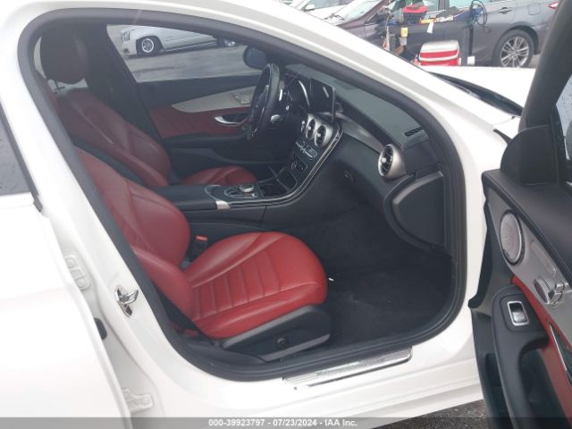 Photo 4 VIN: W1KWF8DB2MR607642 - MERCEDES-BENZ C-CLASS 