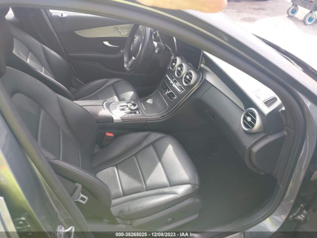 Photo 4 VIN: W1KWF8DB3MR641427 - MERCEDES-BENZ C 300 