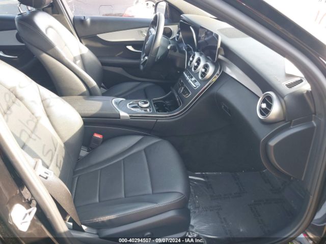 Photo 4 VIN: W1KWF8DB4MR612681 - MERCEDES-BENZ C-CLASS 