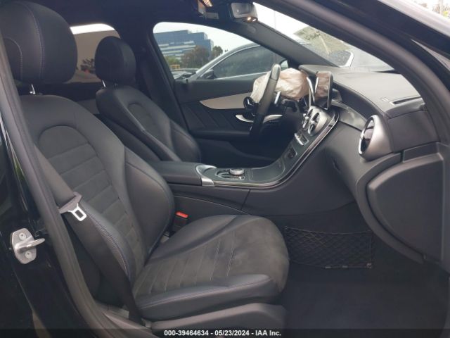 Photo 4 VIN: W1KWF8DB4MR642120 - MERCEDES-BENZ C 300 