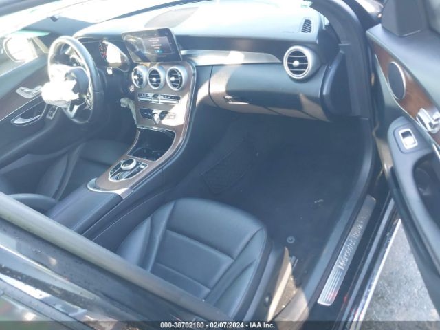 Photo 4 VIN: W1KWF8DB5LR590205 - MERCEDES-BENZ C 300 