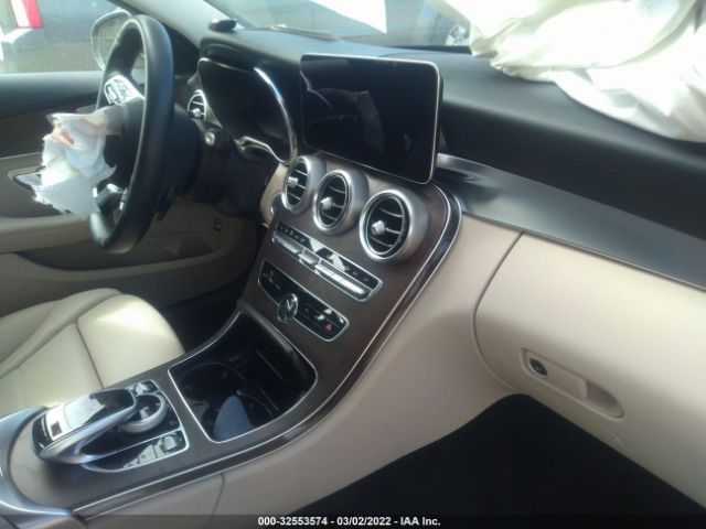 Photo 4 VIN: W1KWF8DB6MR608308 - MERCEDES-BENZ C-CLASS 