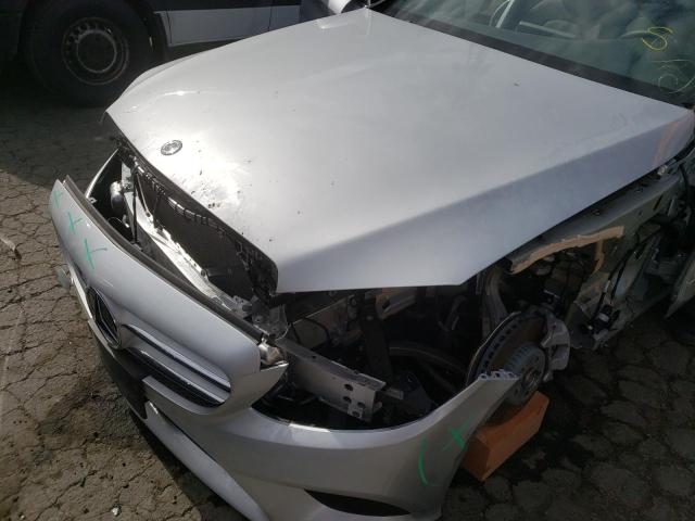 Photo 8 VIN: W1KWF8DB7LR571090 - MERCEDES-BENZ C 300 