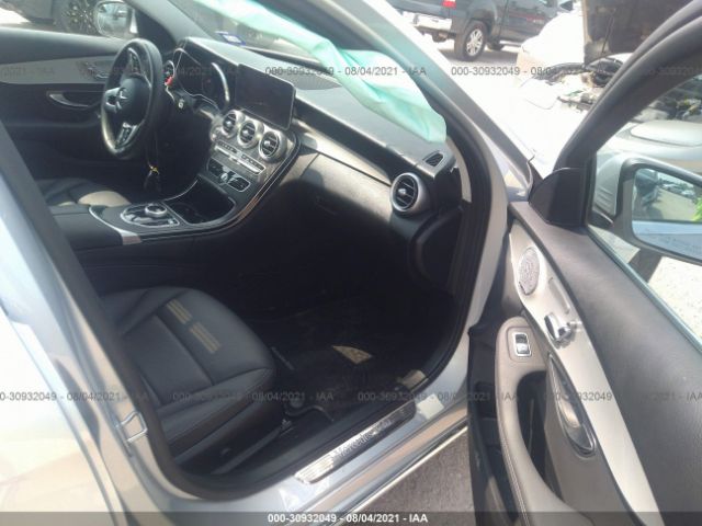 Photo 4 VIN: W1KWF8DB8LR583507 - MERCEDES-BENZ C-CLASS 