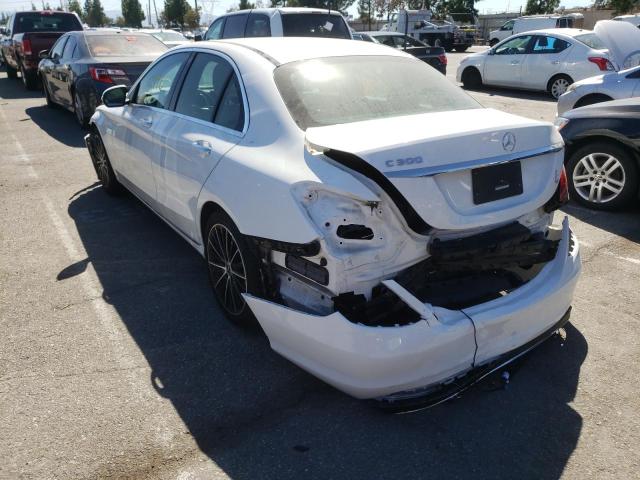 Photo 2 VIN: W1KWF8DB8MR647868 - MERCEDES-BENZ C 300 