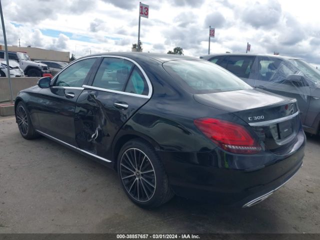 Photo 2 VIN: W1KWF8DBXMR640470 - MERCEDES-BENZ C 300 