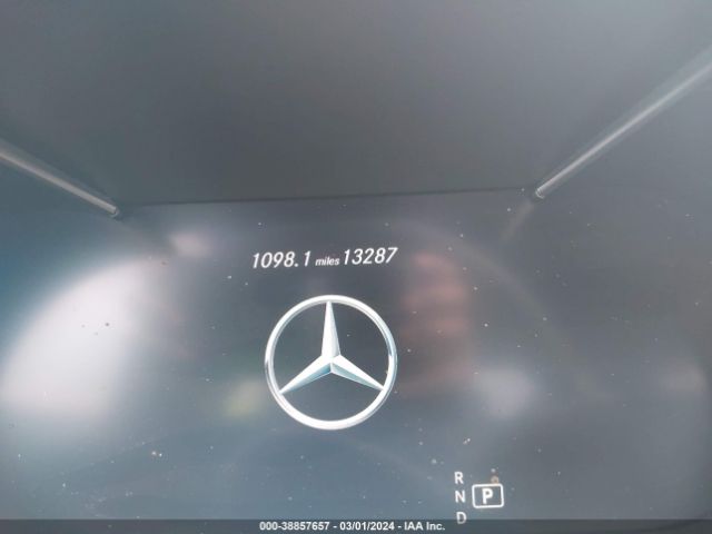 Photo 6 VIN: W1KWF8DBXMR640470 - MERCEDES-BENZ C 300 