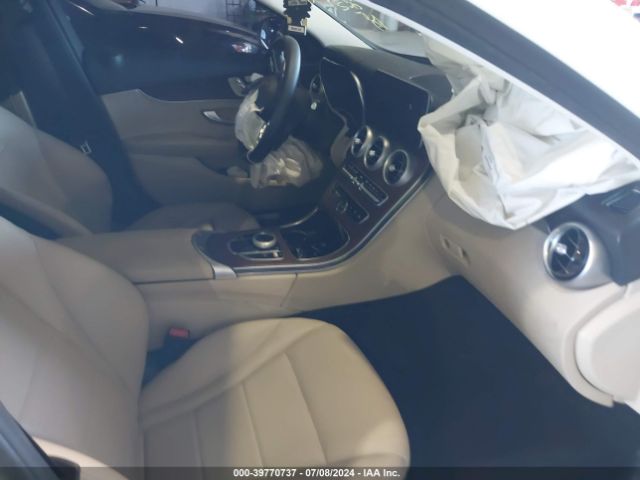 Photo 4 VIN: W1KWF8EB2MR637075 - MERCEDES-BENZ C-CLASS 