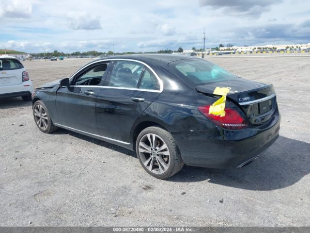 Photo 2 VIN: W1KWF8EB3MR637375 - MERCEDES-BENZ C 300 