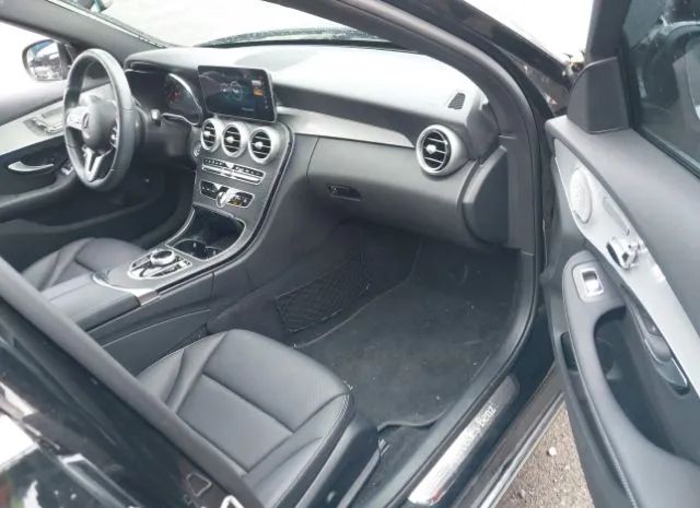 Photo 4 VIN: W1KWF8EB6MR646300 - MERCEDES-BENZ C 300 