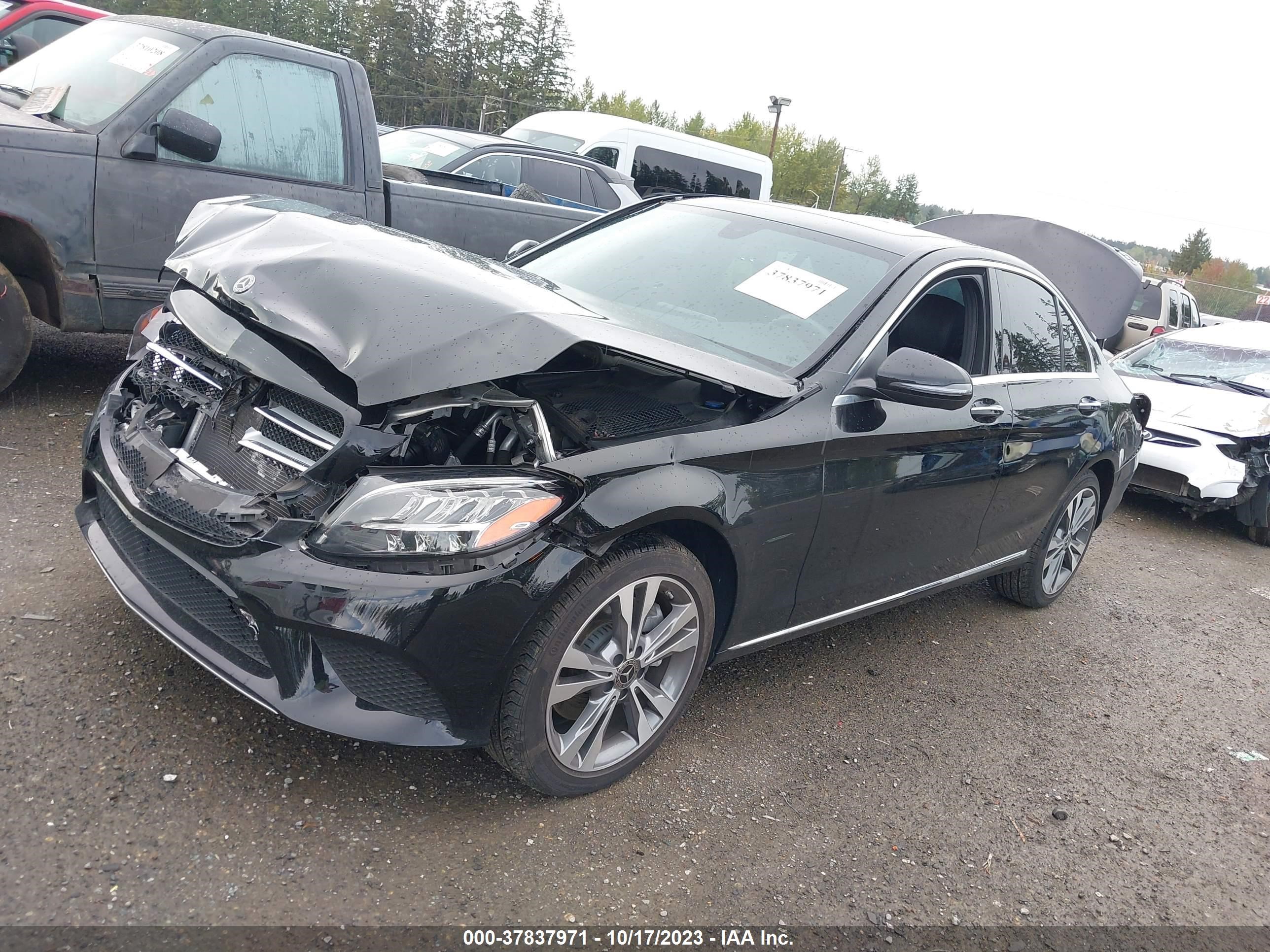 Photo 1 VIN: W1KWF8EB6MR646300 - MERCEDES-BENZ C 300 