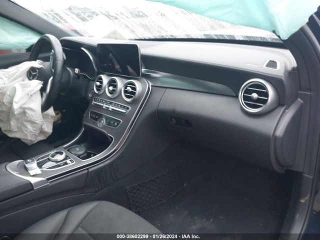 Photo 4 VIN: W1KWF8EB6MR647124 - MERCEDES-BENZ C 300 