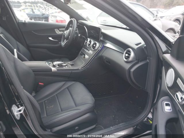 Photo 4 VIN: W1KWF8EBXMR649927 - MERCEDES-BENZ C 300 