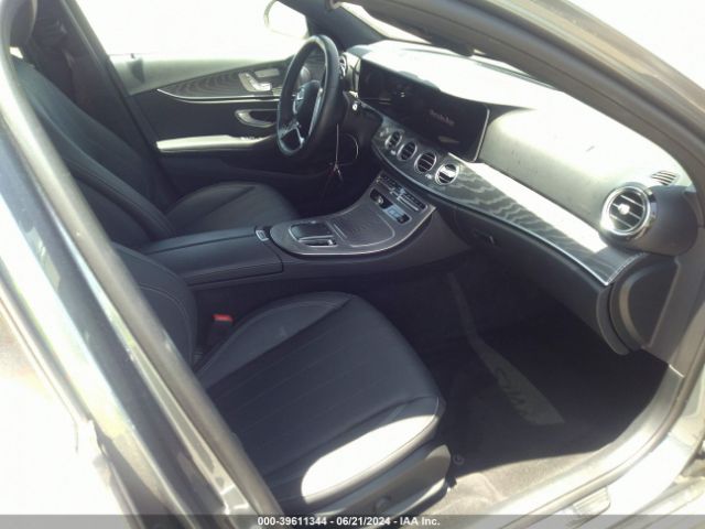 Photo 4 VIN: W1KZF5KB6MA945204 - MERCEDES-BENZ E-CLASS 