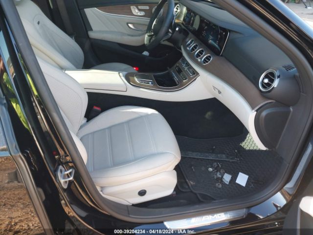 Photo 4 VIN: W1KZF6BB5MA998238 - MERCEDES-BENZ AMG E 53 