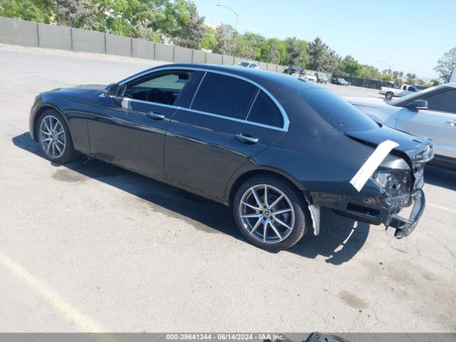 Photo 2 VIN: W1KZF8DB0NB088372 - MERCEDES-BENZ E-CLASS 