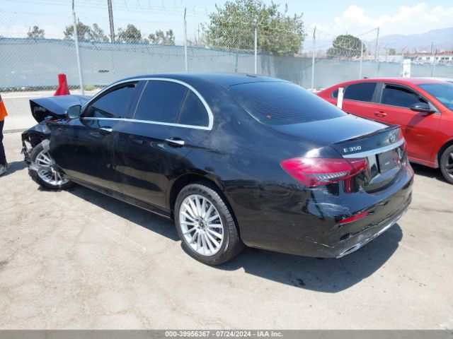 Photo 2 VIN: W1KZF8DB0PB186966 - MERCEDES-BENZ E-CLASS 