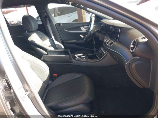 Photo 4 VIN: W1KZF8DB3LA842710 - MERCEDES-BENZ E 350 