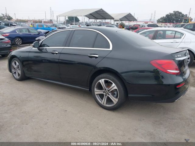 Photo 2 VIN: W1KZF8DB8LA803238 - MERCEDES-BENZ E-CLASS 