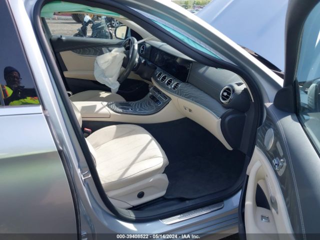 Photo 4 VIN: W1KZF8EB1MA889752 - MERCEDES-BENZ E 350 