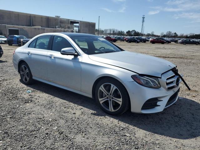 Photo 3 VIN: W1KZF8EB6LA820540 - MERCEDES-BENZ E-CLASS 