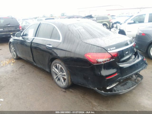 Photo 2 VIN: W1KZF8EB7MA883678 - MERCEDES-BENZ E 350 