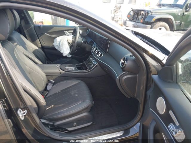 Photo 4 VIN: W1KZH6AB3MA983328 - MERCEDES-BENZ E 450 