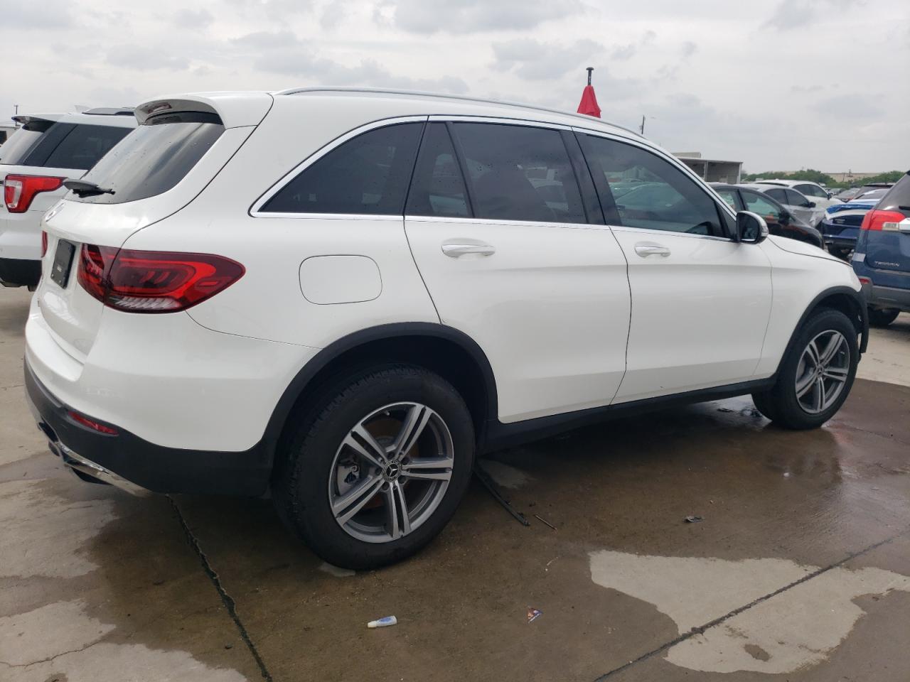 Photo 2 VIN: W1N0G8DB1LV256329 - MERCEDES-BENZ GLC 