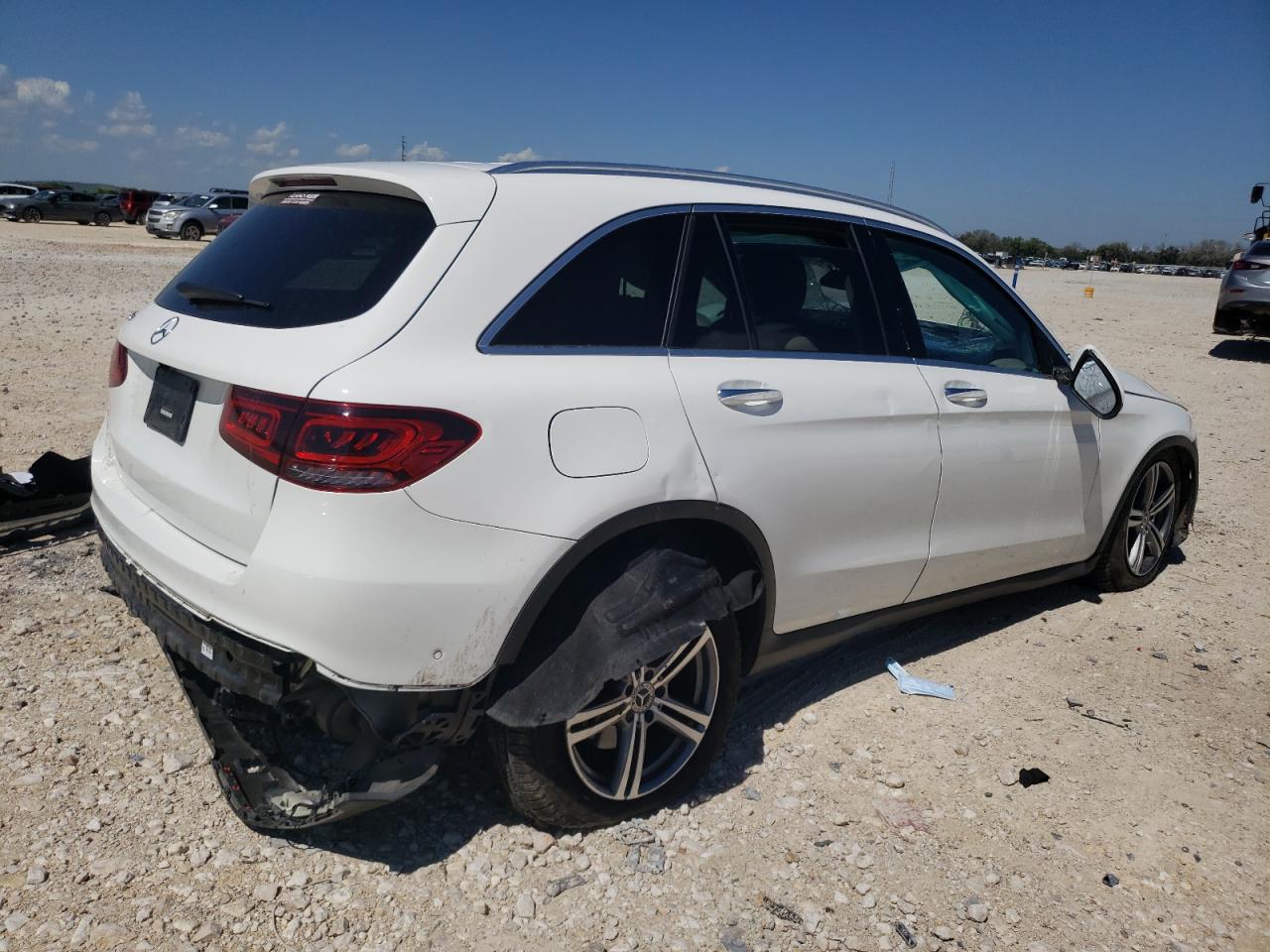 Photo 2 VIN: W1N0G8DB3NV326383 - MERCEDES-BENZ GLC-CLASS 