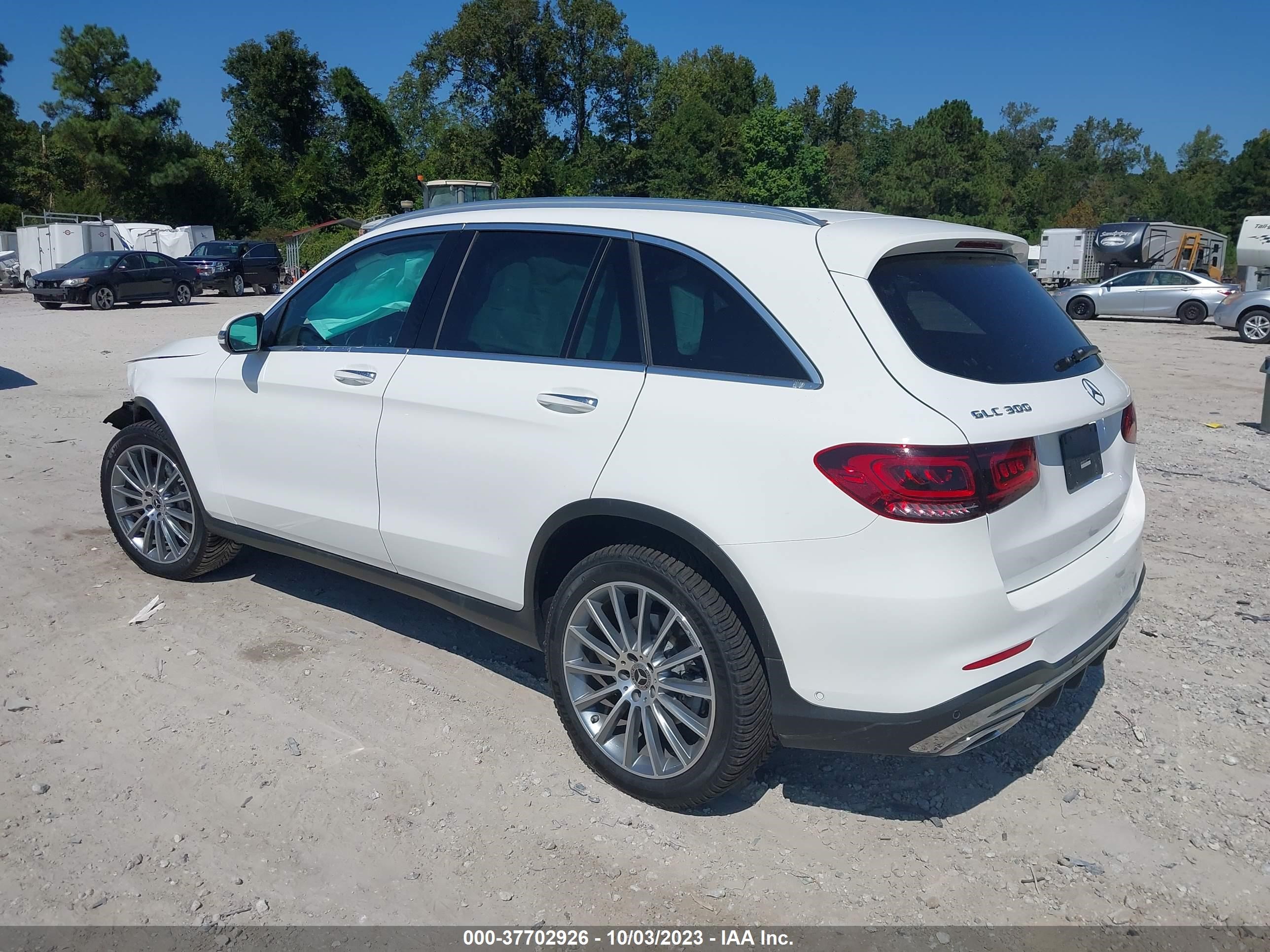 Photo 2 VIN: W1N0G8DB9LF782637 - MERCEDES-BENZ GLC 