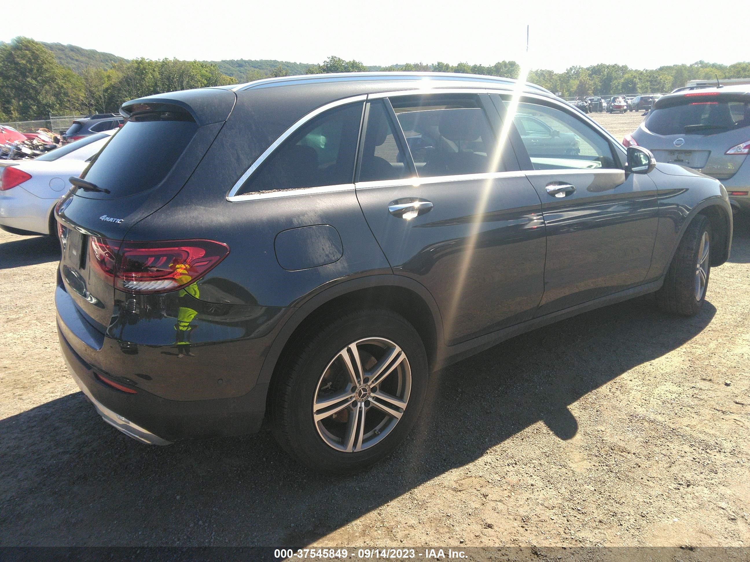 Photo 3 VIN: W1N0G8EB9LF840275 - MERCEDES-BENZ GLC 300 