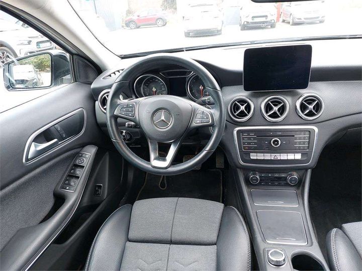 Photo 4 VIN: W1N1569421J697473 - MERCEDES-BENZ CLASSE GLA 