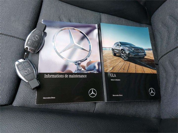 Photo 6 VIN: W1N1569421J697473 - MERCEDES-BENZ CLASSE GLA 