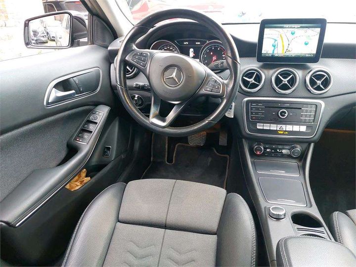 Photo 4 VIN: W1N1569421J698796 - MERCEDES-BENZ CLASSE GLA 