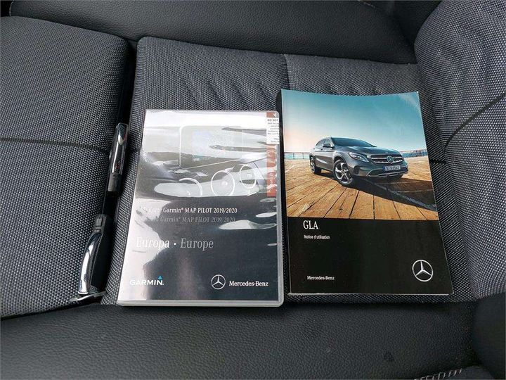 Photo 6 VIN: W1N1569421J700744 - MERCEDES-BENZ CLASSE GLA 